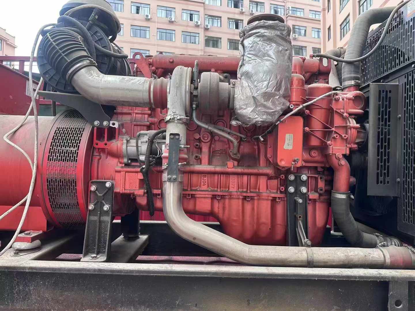 上思如何选择适合 600kW 柴油发电机组的过载保护器？